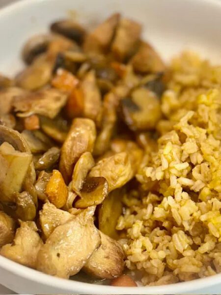 A good first stir fry for toddlers, featuring moist chicken, vegetables, and rice.